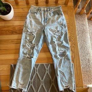American Eagle Curvy Mom Jeans